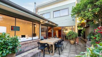 Apartment | Speisen im Freien