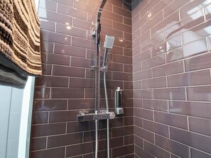 Shower - Sandy Nook (Redcar)