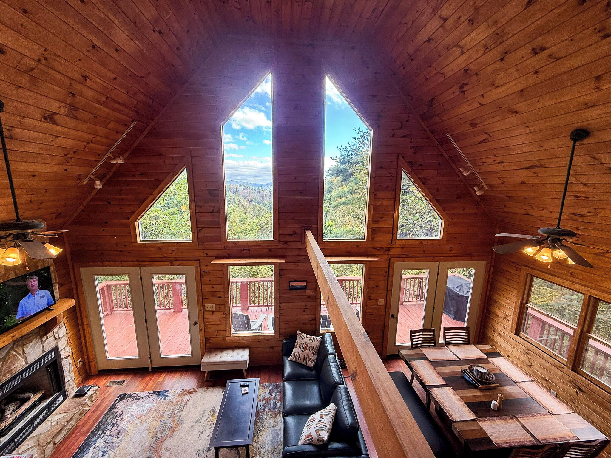 Smart TV, fireplace, ping pong