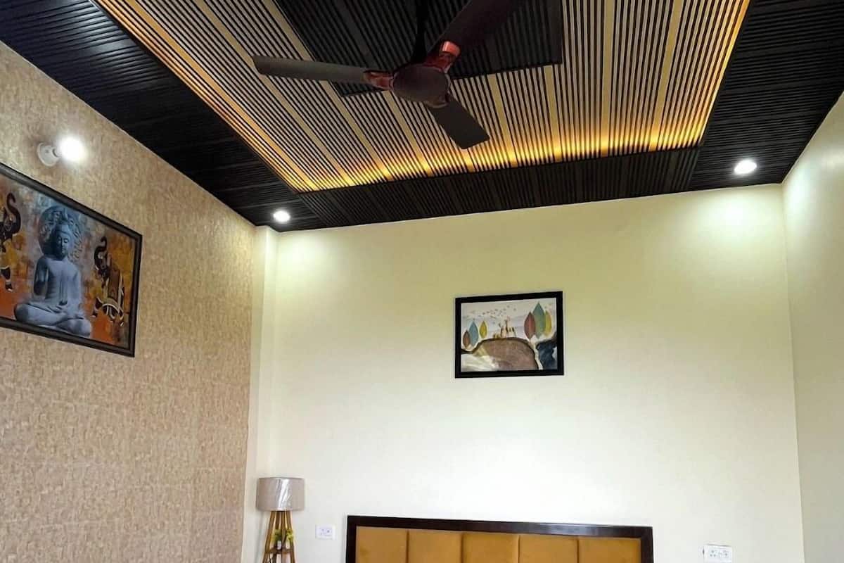 Luxury Room | Desk, soundproofing, WiFi (free)