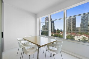 Apartment | Dining