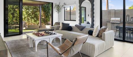 TV, fireplace, stereo, offices