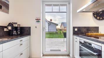 KylskÄp, mikrovÄgsugn, ugn och spishÀll