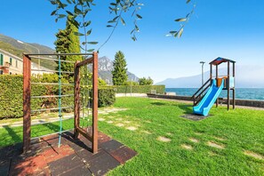 Außen-Kinderspielplatz