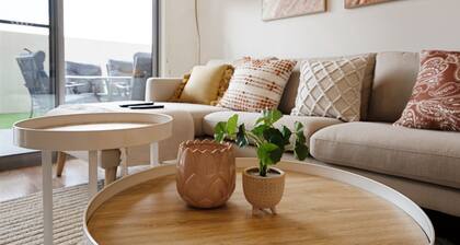 Ground Level 1-bed: Courtyard & Alfresco Dining