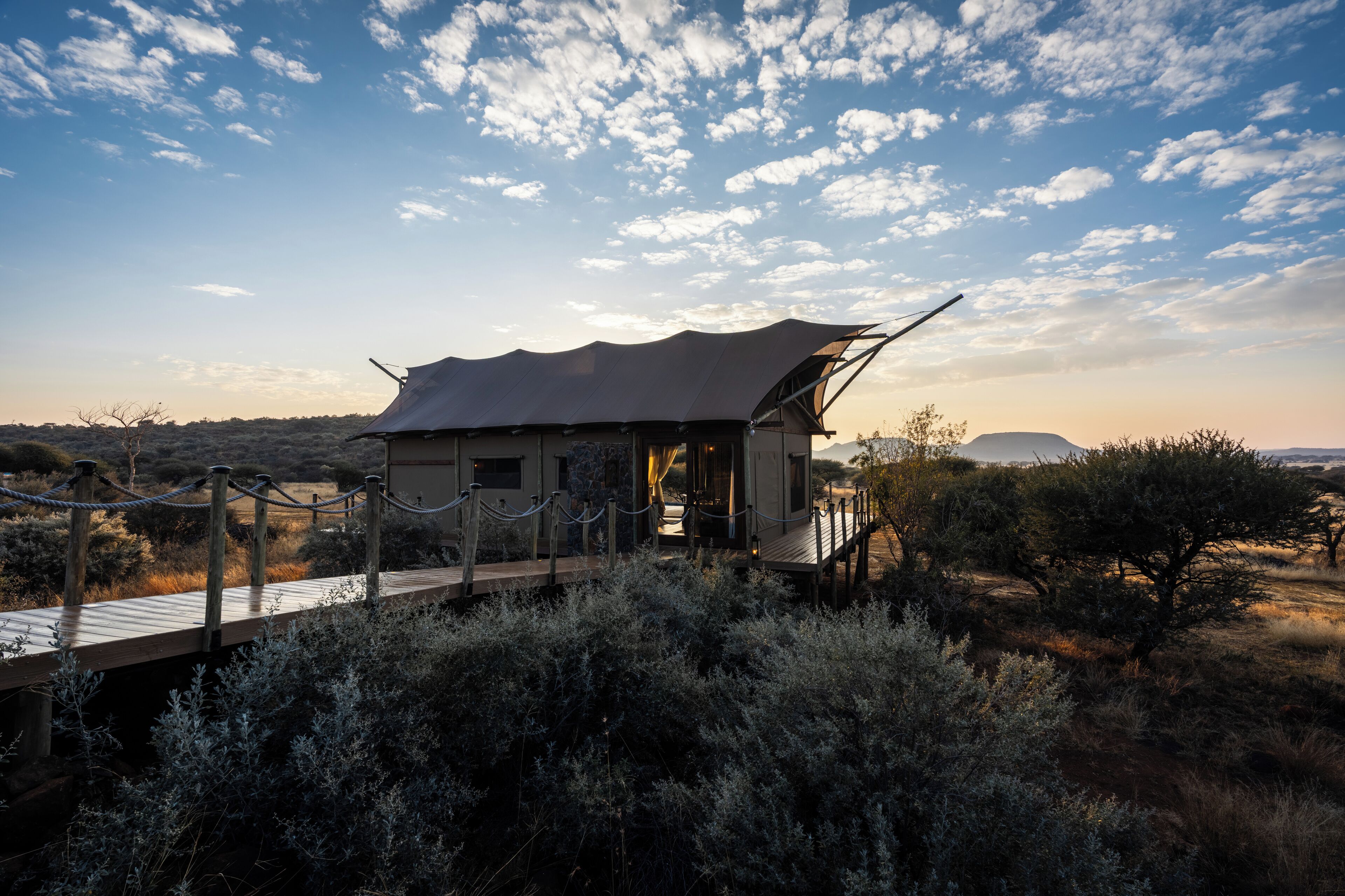 Superior Suite, Patio, Mountain View