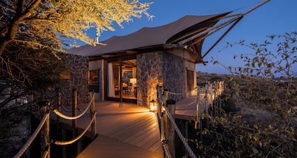 Maloba Lodge - Private Game Reserve
