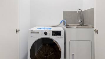 Apartment | Badezimmer