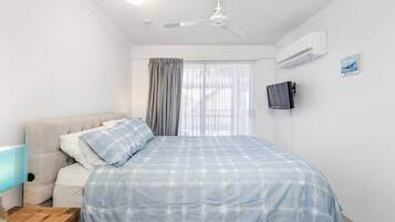 Departamento | 2 habitaciones, tabla de planchar con plancha y ropa de cama