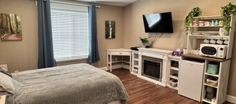 Private room and bathroom in safe Vancouver neighborhood