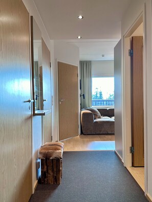 Interior - Cozy luxury by the slopes. Modern 2-bedroom apartment with sauna in the Village (Kuusamo)