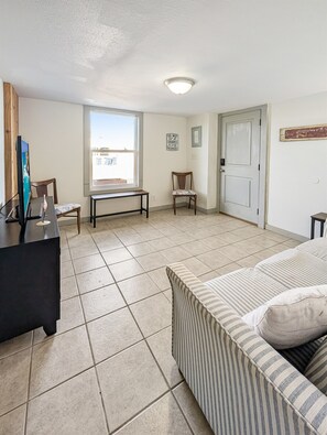 Smart TV - Salty Lime! Waterfront in Rockport! (Rockport)