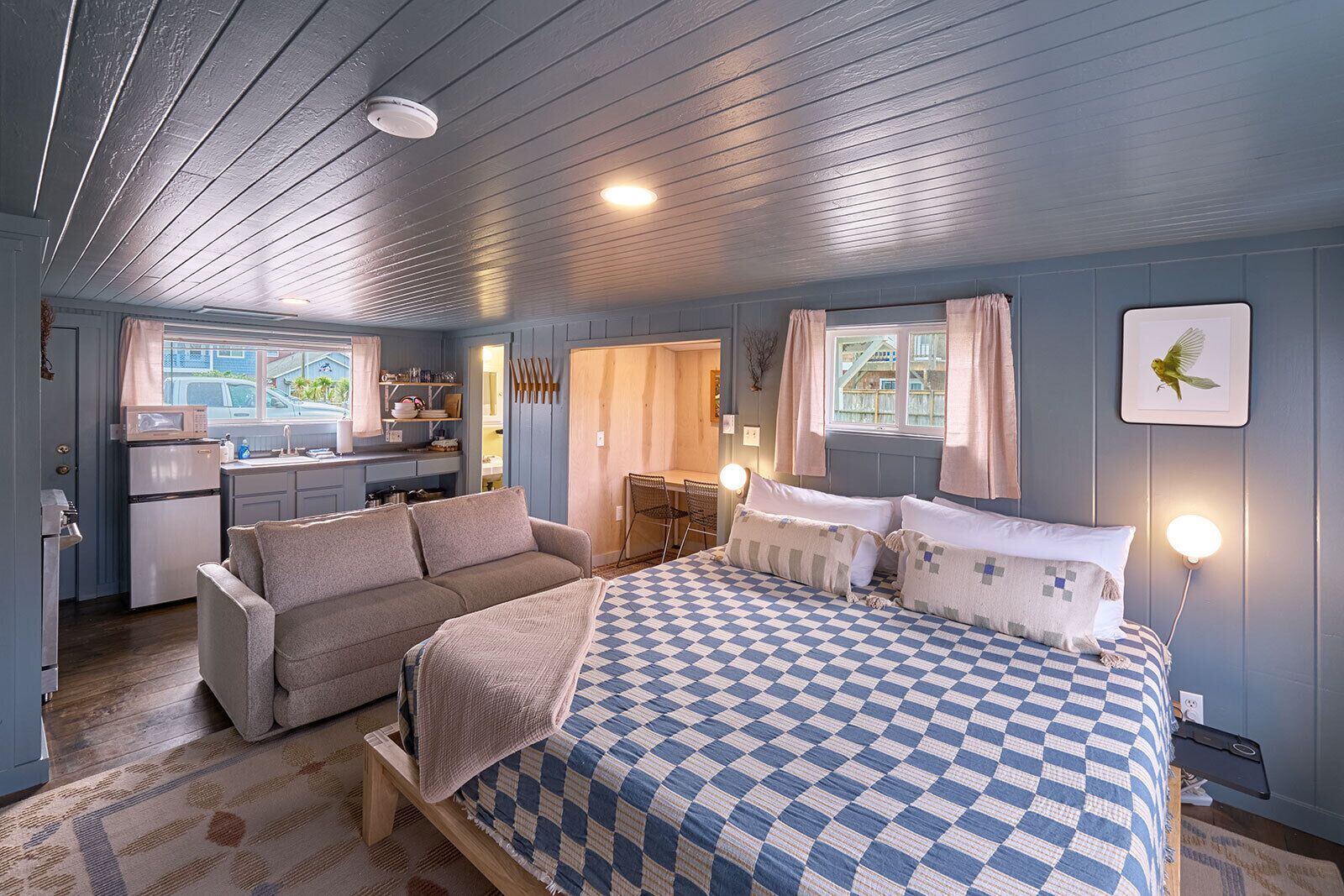 Berço de viagem, Wi-Fi de cortesia, roupa de cama