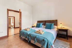5 bedrooms, desk, iron/ironing board, WiFi - Refugio del Volcán by Tropical Host (Uga)