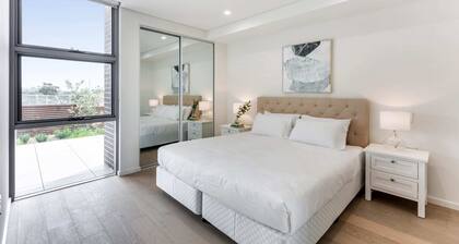 Pristine 3-bed Kiama Unit With Courtyard