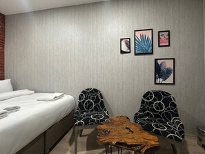 Habitación básica doble | Tabla de planchar con plancha y wifi gratis