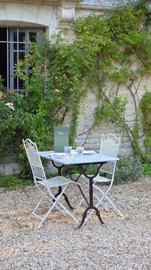 Free daily cooked-to-order breakfast  - Manoir de Plaisance (Benon)