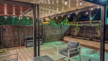 Apartment | Terrace/patio