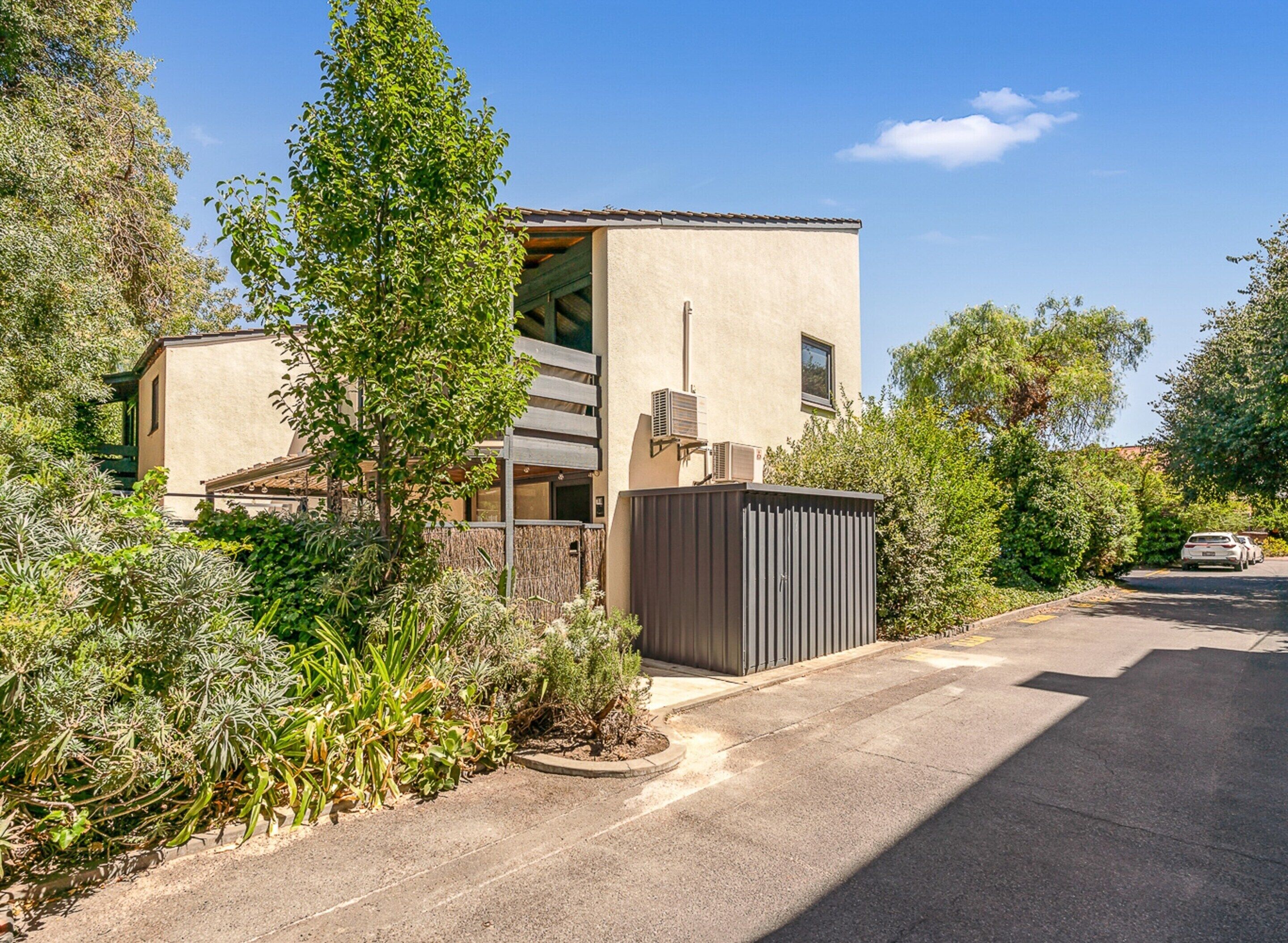 Apartment | Reception