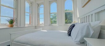 Euston Road - Beach Apartment 4