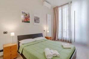 2 bedrooms, iron/ironing board