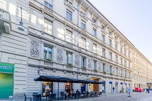 Exterior - GuestHost - Cozy Central Apartment in Turin (Turin)