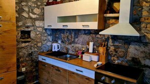 Fridge, microwave, oven, dishwasher - Villa Kunta by Villas Guide (Gornja Jagodnja)