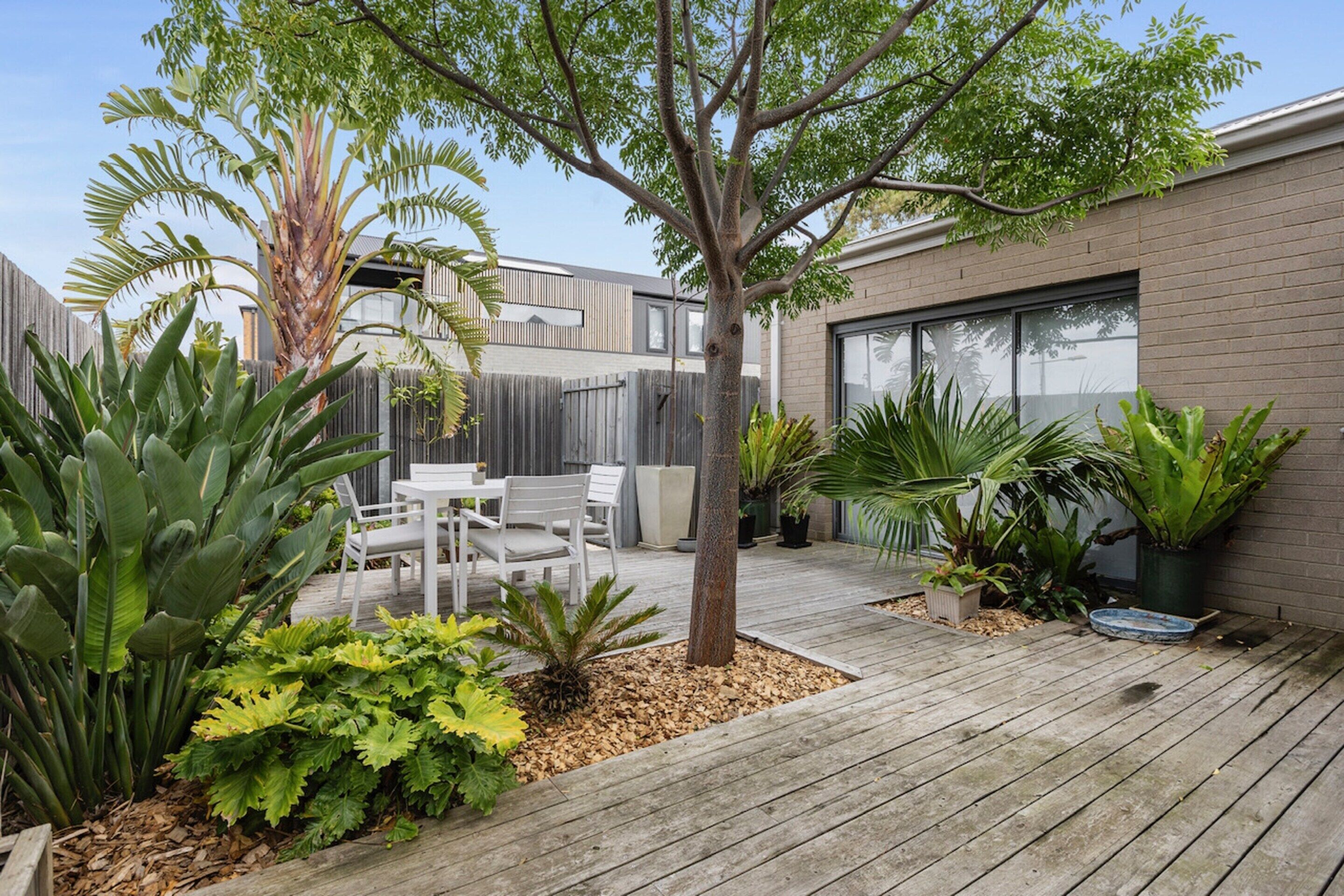 Apartment | Outdoor dining