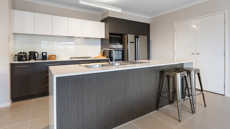 Cosy 3-bedroom Retreat With Outdoor Space