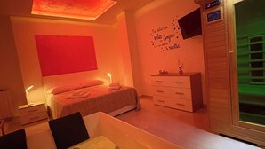 2 bedrooms, desk, iron/ironing board, travel crib