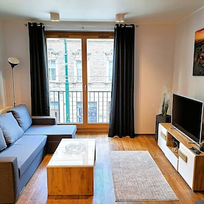 Lägenhet Deluxe - utsikt mot staden | Strykjärn/strykbräda och gratis wi-fi