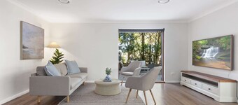 Stylish 3-bed Newport Stay With Balcony