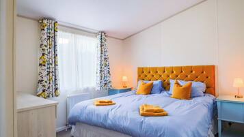 2 bedrooms, individually decorated, individually furnished, free WiFi