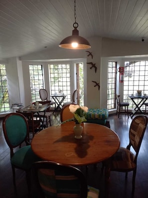 Frokostbuffé er inkludert hver dag