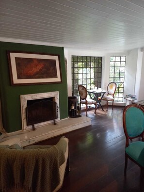 Free daily buffet breakfast - Pousada Di Oliva (Campos do Jordão)