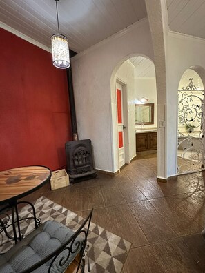 Comfort Suite, Balcony, Garden View | Heating - Pousada Di Oliva (Campos do Jordão)