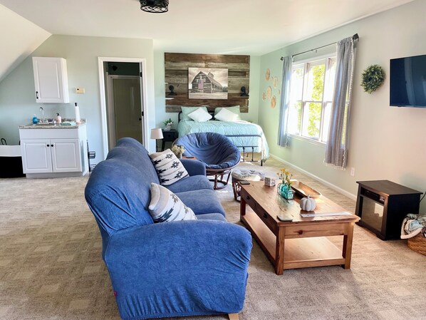 Silitysrauta/-lauta, Wi-Fi, vuodevaatteet