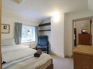 2 bedrooms, individually decorated, individually furnished, free WiFi