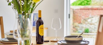 1 Crarves - sleeps 4 guests  in 2 bedrooms