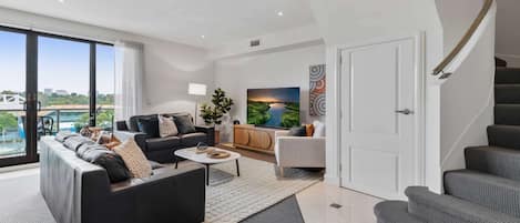 Apartment | Living area