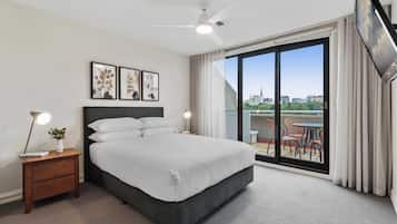 3 bedrooms, iron/ironing board