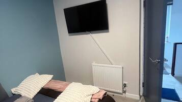 Bügeleisen/Bügelbrett, WLAN, Bettwäsche