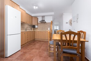Microwave, stovetop, coffee/tea maker, toaster