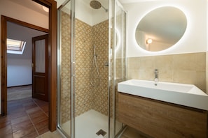 Appartement, 1 chambre | Salle de bain