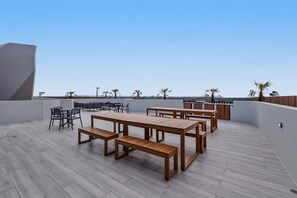 Apartment | Outdoor dining