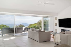 تلفزيون، مدفأة