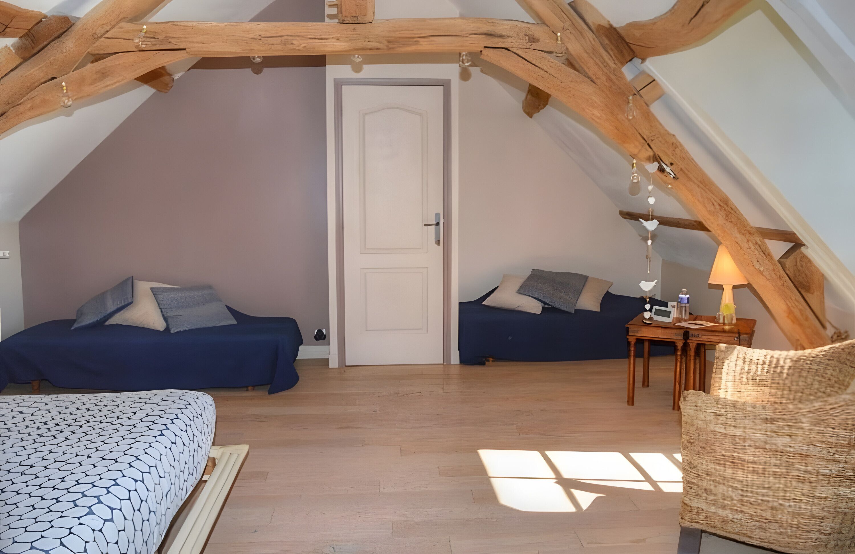 1 slaapkamer, een strijkplank/strijkijzer, wifi, beddengoed