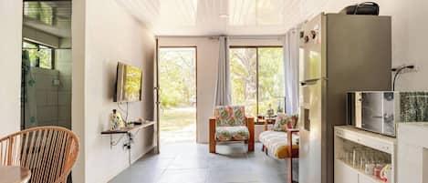 House, 2 Bedrooms, Accessible, Smoking | Interior