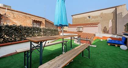 'Lucky House' Apartment with Wi-Fi and Air Conditioning