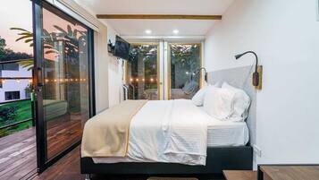 Kahden hengen deluxe-huone, parveke, vuoristonäköala | Tallelokero huoneessa, ilmainen Wi-Fi, pääsy pyörätuolilla